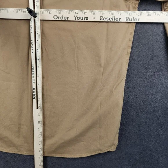 Wrangler Shirt Mens Medium Khaki Long Sleeve Relaxed Fit Woven Button Up Work - Picture 8 of 10